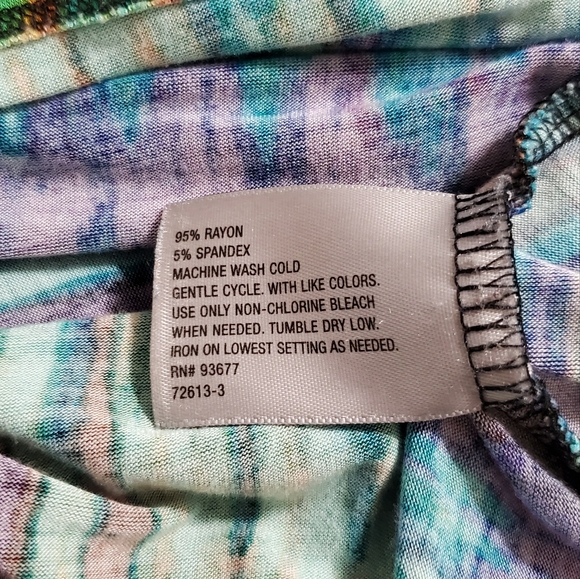 SALE **Colorful Blouse** - Picture 6 of 6